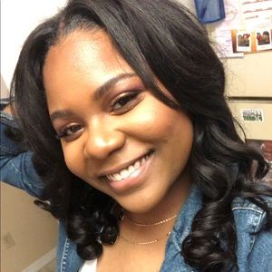 Meet your Posher, Minnisha